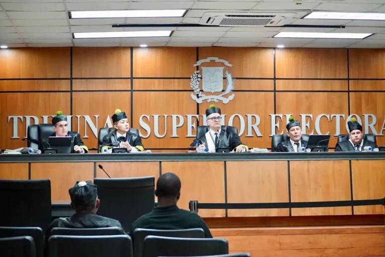 TSE acepta demanda contra JCE – #DeInteres   #FVDigital