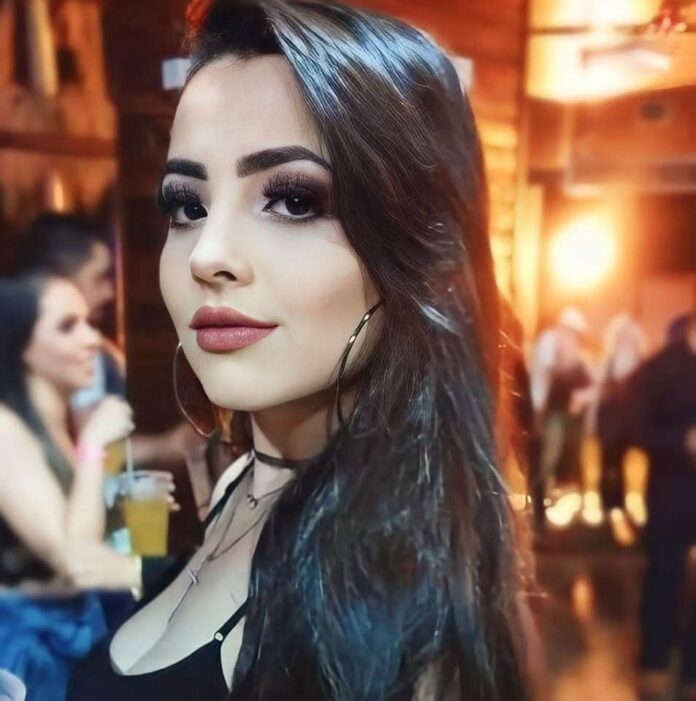 Vitória Berti - ACONTECER DOMINICANO #FVDigital