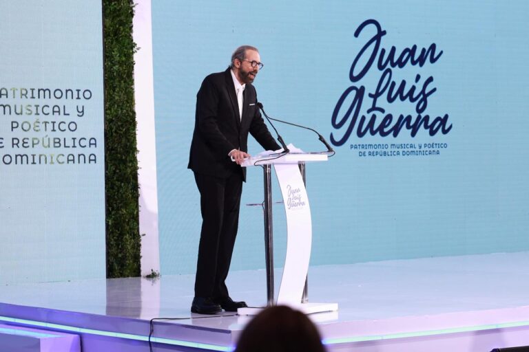 MIREX declara a Juan Luis Guerra “Patrimonio Musical y Poético de la República Dominicana”