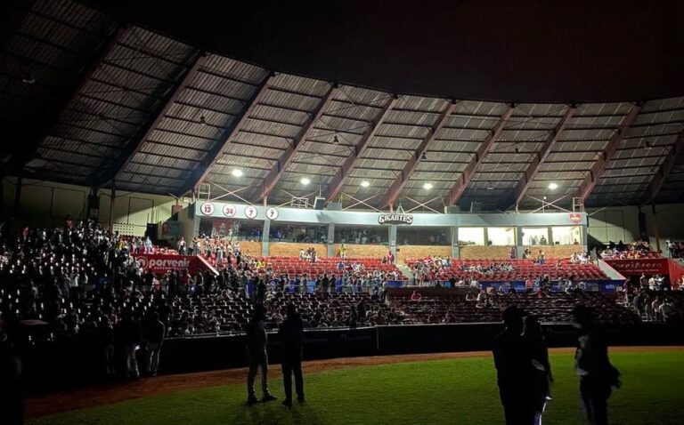 Suspenden partido Gigantes–Escogido por fallas eléctricas en el Julián Javier