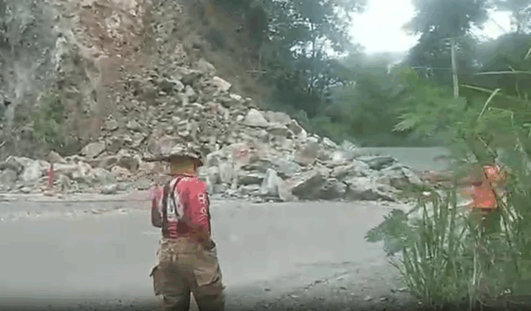 Deslizamiento bloquea tramo carretera Jarabacoa–La Vega   #FVDigital