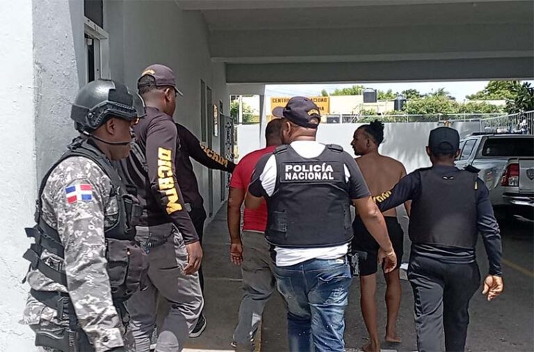 Condenan a dos hermanos a 30 años de prisión por homicidio en Barahona