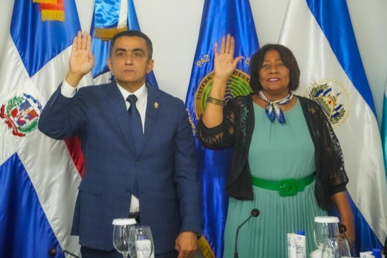 Jesús Batista Suriel asume como vicepresidente del PARLACEN