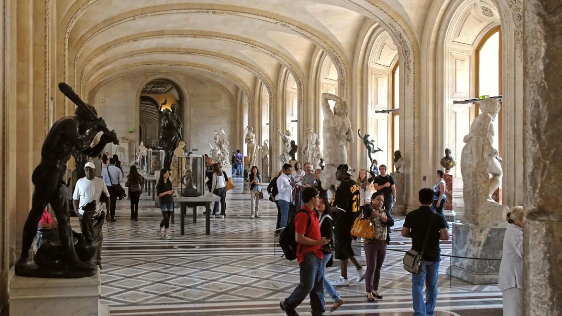 fotografia-museo-del-louvre.jpeg
