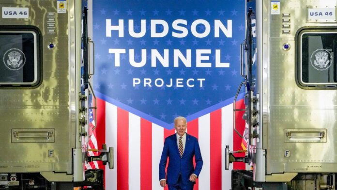 joe_biden_hudsontunnelprojectny1jan31_01312023.jpeg