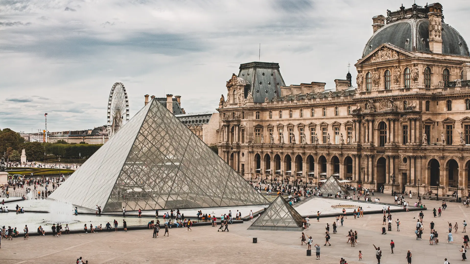 museo-del-louvre-unsplash-afiliacion.jpeg