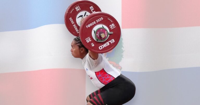 Pabellón de la Fama: Reconocimiento a pesista Yudelina Mejía   #FVDigital