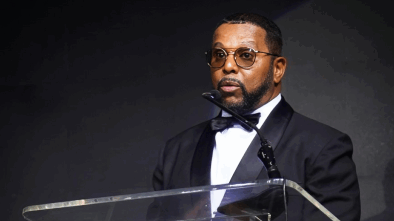 Luis Polonia concluye participación en reality y refuerza compromiso con béisbol juvenil