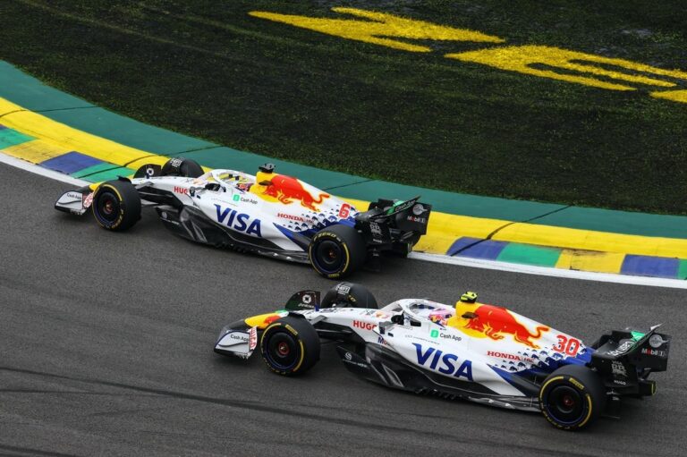 El choque entre compañeros de equipo que pasó desapercibido en Brasil #F1 #FVDigital