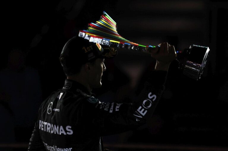 Así se diseña un trofeo de Fórmula 1 #F1 #FVDigital