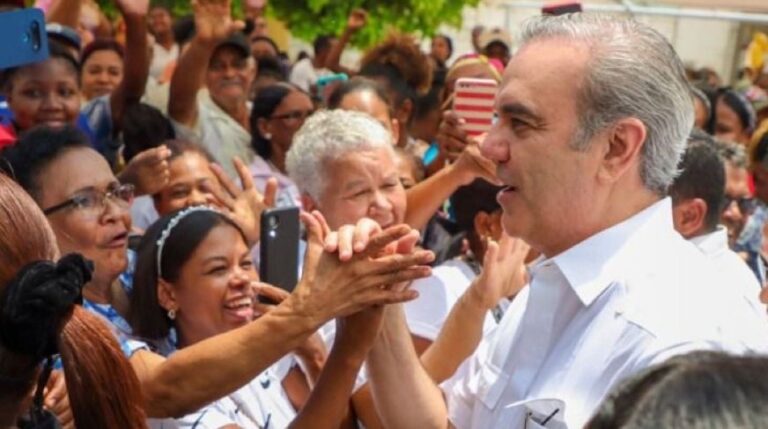 Abinader inaugurará remozamiento del Hospital Municipal Piedra Blanca, Monseñor Nouel; entregará apartamentos en San Luis