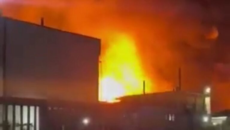 Explosión en Argentina provoca un incendio masivo #FVDigital