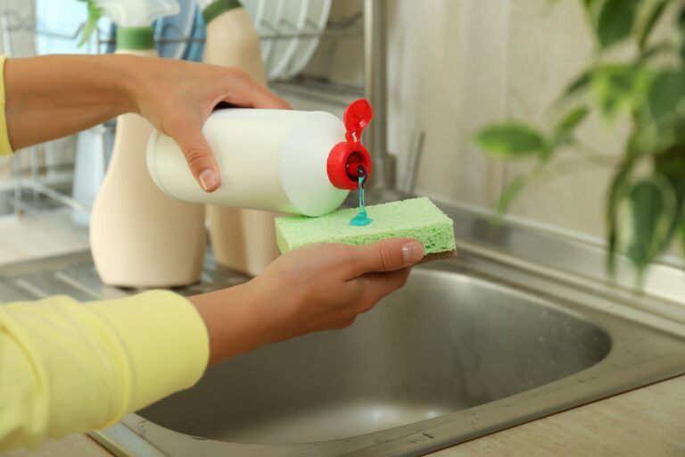 #Salud: El sorprendente motivo por el que muchos guardan el jabón de platos en el congelador