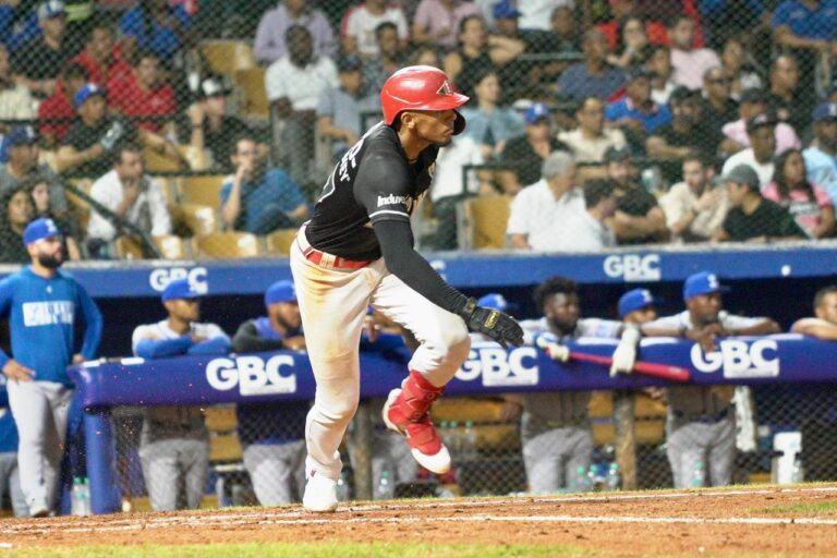 González define en el noveno y Escogido deja en el terreno al Licey #FVDigital