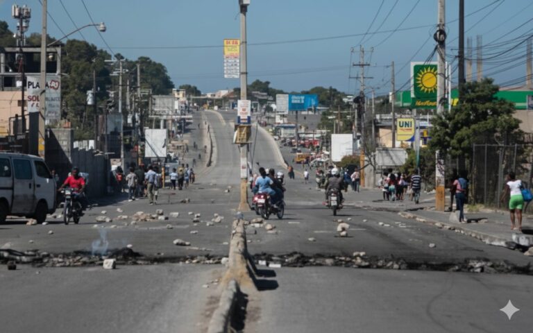 Tensión en Juana Méndez: amanecen calles semibloqueadas #FVDigital