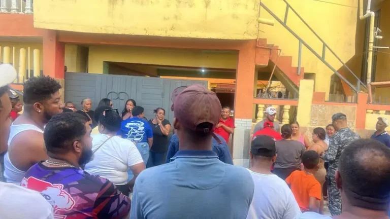 Hombre mata una mujer y a su hija en Brisas del Este; Policía lo identifica