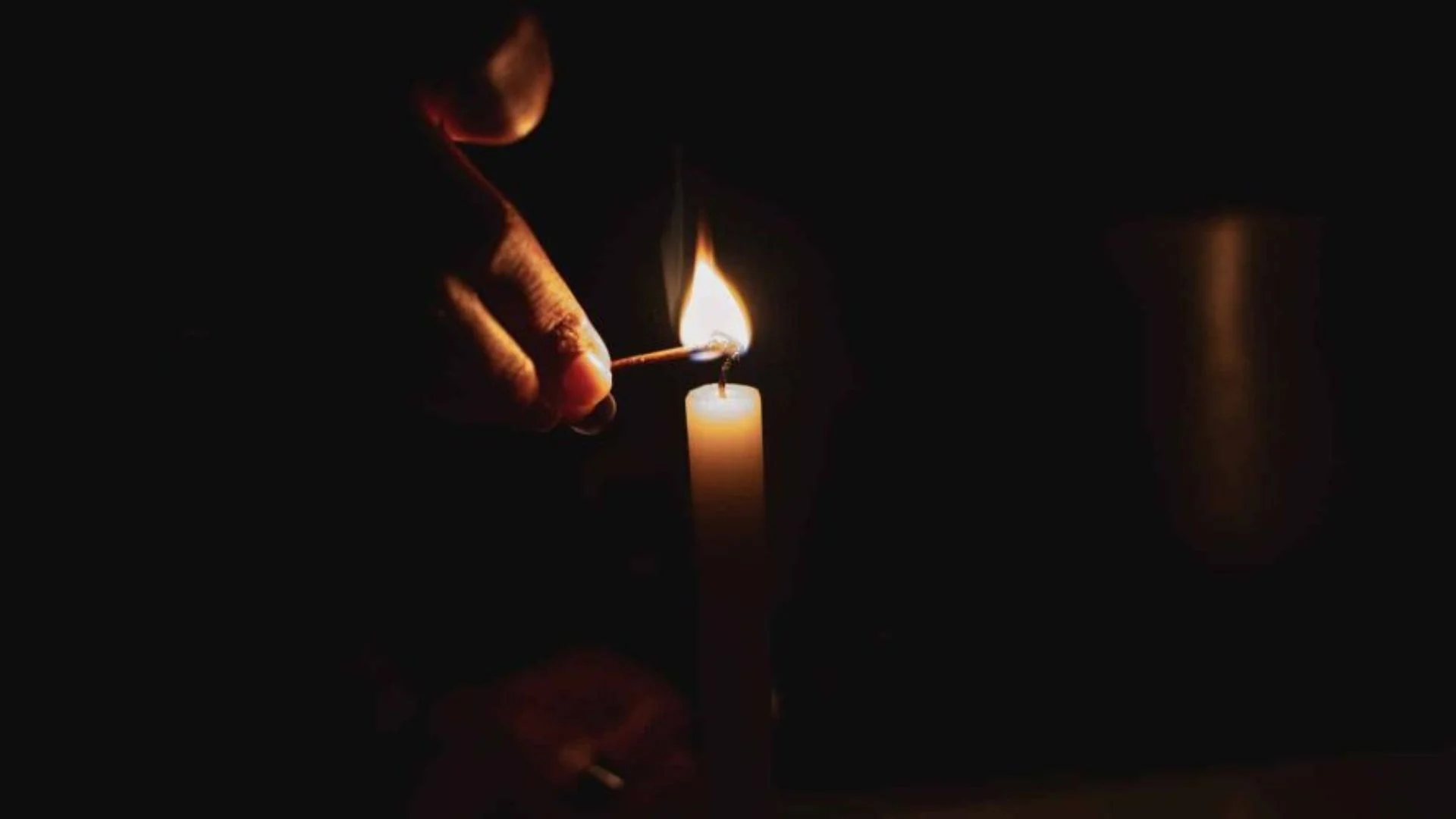 ¡RD se queda sin luz! Apagón general afecta al país por falla eléctrica en el SENI en San Pedro