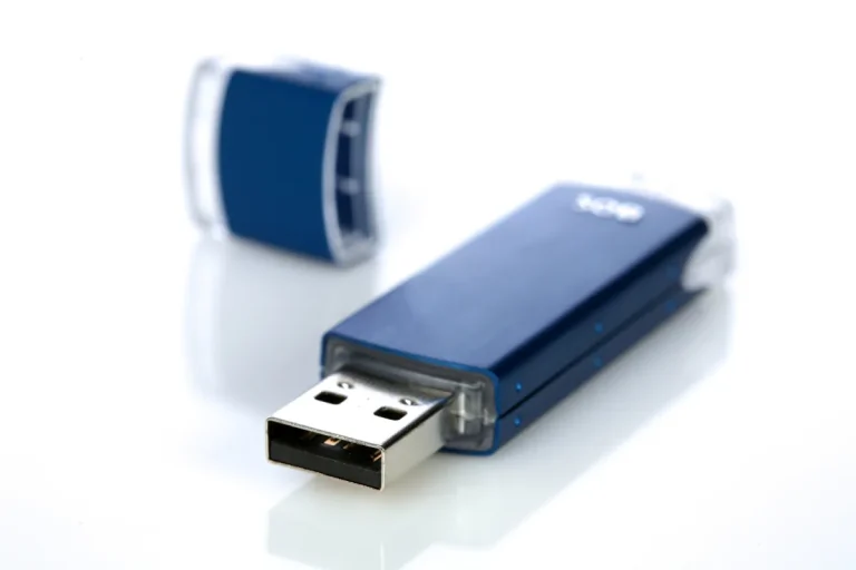 Adiós a las memorias USB: los nuevos métodos para guardar información de manera segura  