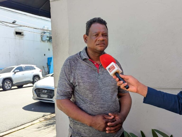 Vendedor de aguacates denuncia asalto a mano armada en la autopista 6 de Noviembre #FVDigital