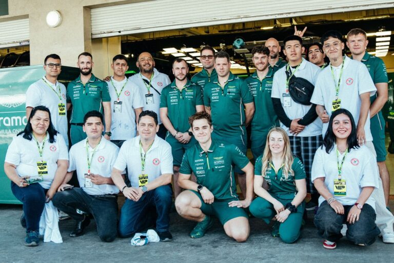 Por qué Aston Martin busca activamente a la próxima generación de mecánicos de F1 #F1 #FVDigital
