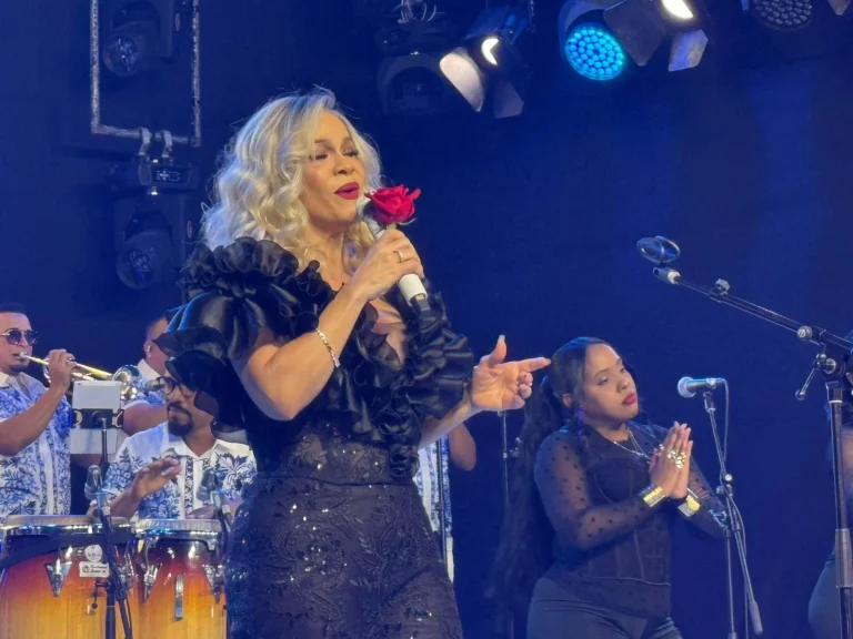 Miriam Cruz llevó su poderío artístico al fenómeno digital “La Casa de Alofoke”