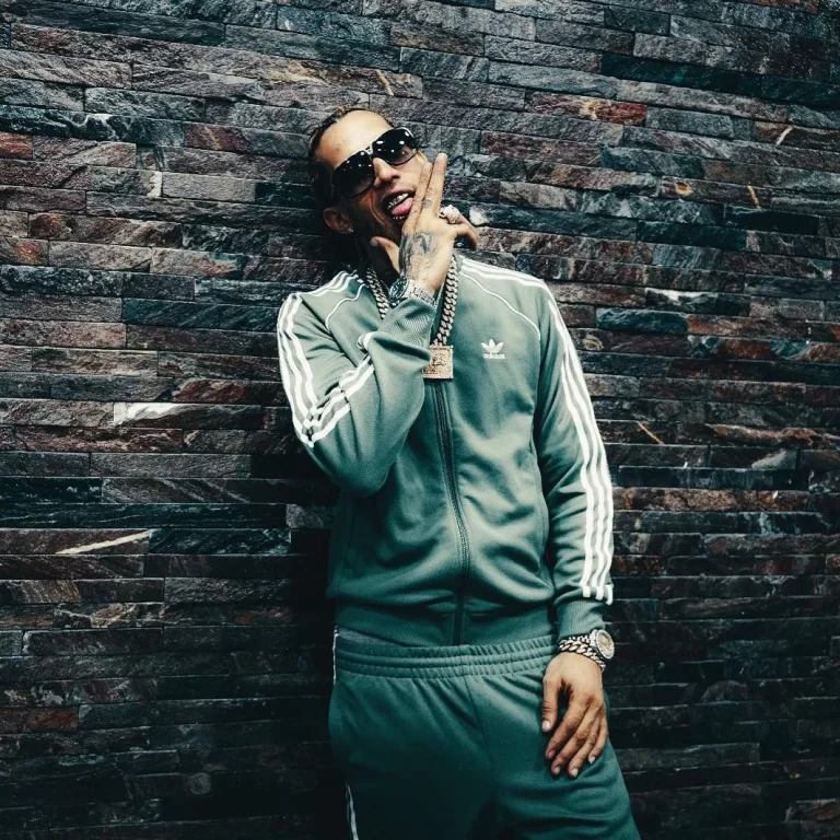 Flow Mafia regresa con “100 kilo” y marca su vuelta al trap dominicano junto con ONErpm