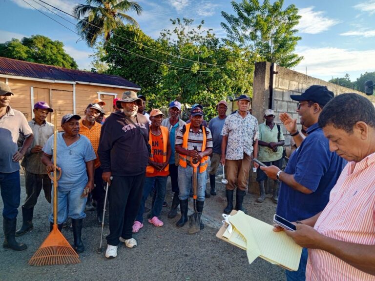 Alcalde Marcos Tavárez dispone operativo especial de limpieza en el casco urbano de Sabana Grande de Boyá