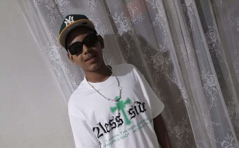 Joven muere tras ser impactado por una guagua en Manoguayabo