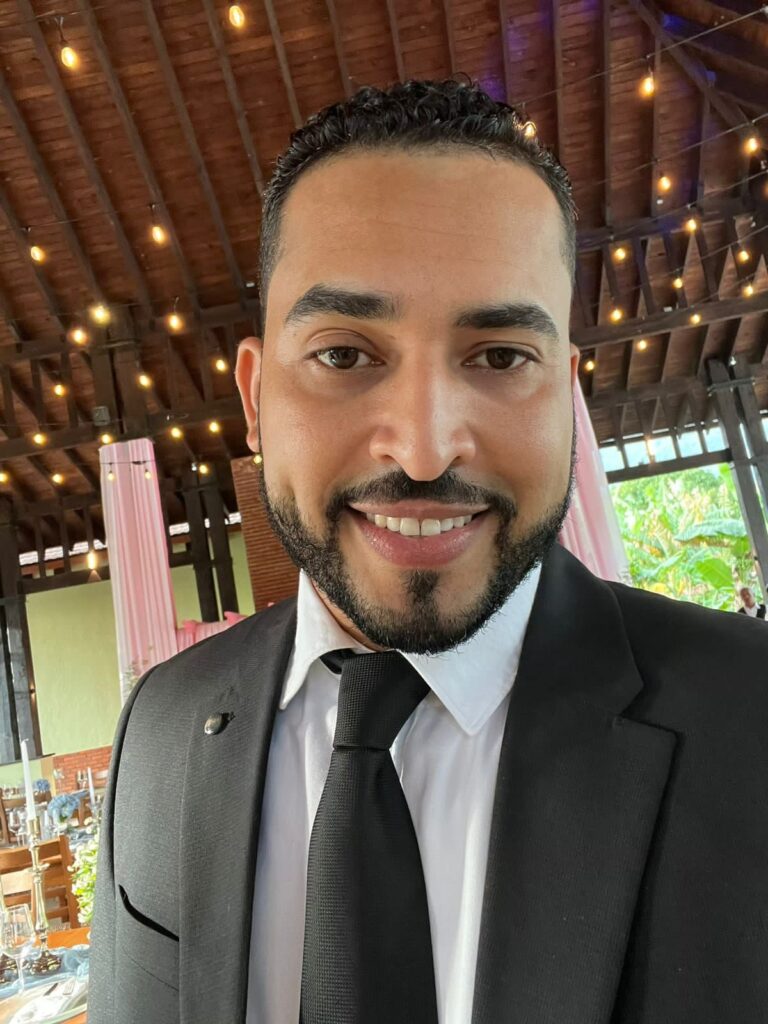 Ayuntamiento de Jarabacoa repite esquema de compras con pliegos incongruentes; ciudadano pide a DGCP suspender y anular