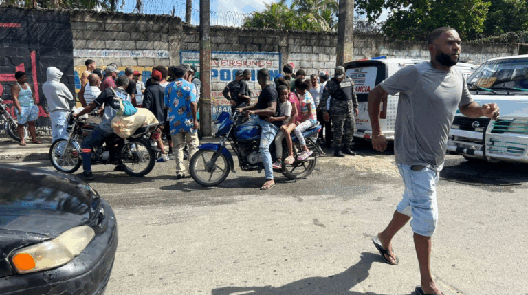 Investigan circunstancias de incidente vial en Los Alcarrizos con militar fallecido