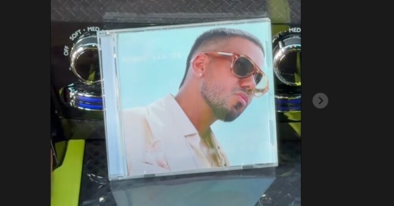 Romeo Santos revela cover de su nuevo álbum – #DeInteres   #FVDigital