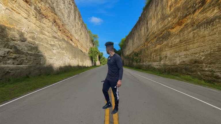 Así está la antigua carretera que te llevaba hacia Punta Cana (video) – #DeInteres   #FVDigital