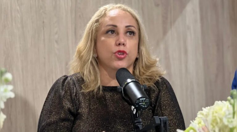 Claudia Pérez advierte sobre las implicaciones políticas en la carrera de Santiago Matías #FVDigital #FelixVictorino