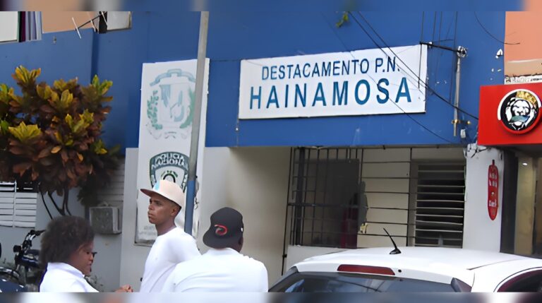 Preocupación en Los Alcarrizos por retención de pastor en circunstancias discutibles