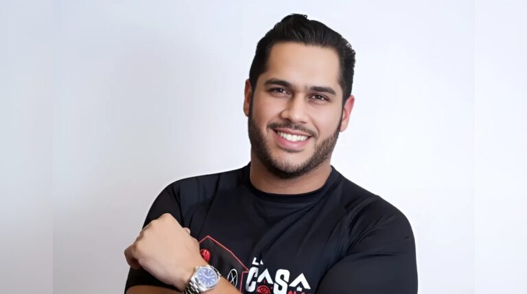 Juan Carlos Pichardo entrega premio a academia de béisbol de Luis Polonia en acto solidario