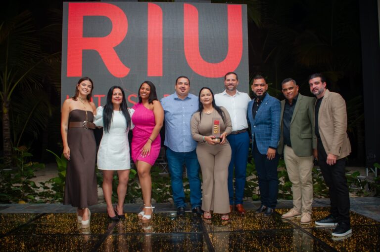 RIU Hotels & Resorts reconoce a sus principales agencias locales en República Dominicana