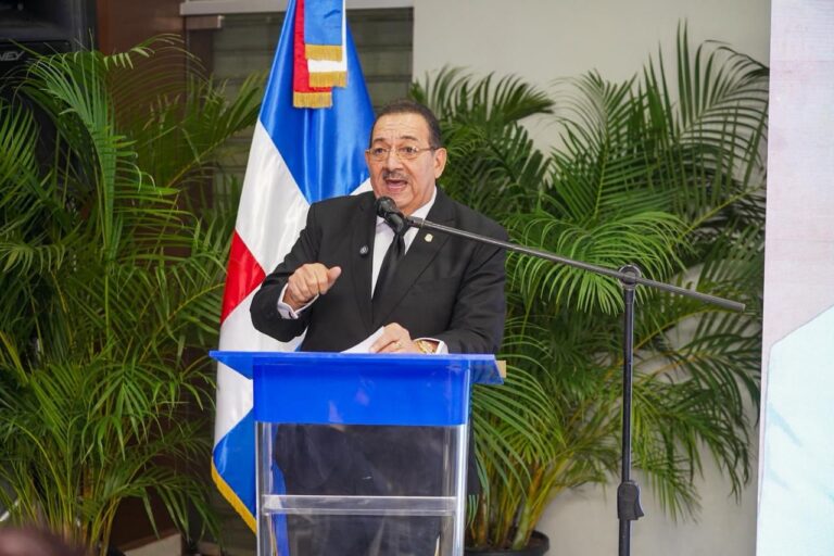 Senador Cristóbal Castillo rinde cuentas de gestión legislativa 2024-2025 en Hato Mayor