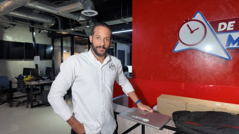 De Último Minuto entrega mochila extraviada a joven #FVDigital