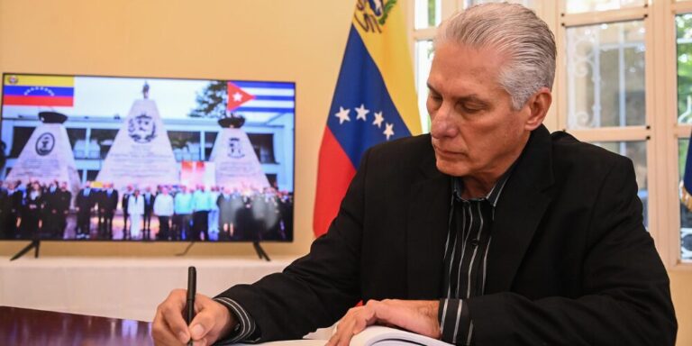 Consejo de Defensa Nacional de Cuba aprueba medidas para Estado de Guerra en contexto de tensiones con EE.UU.