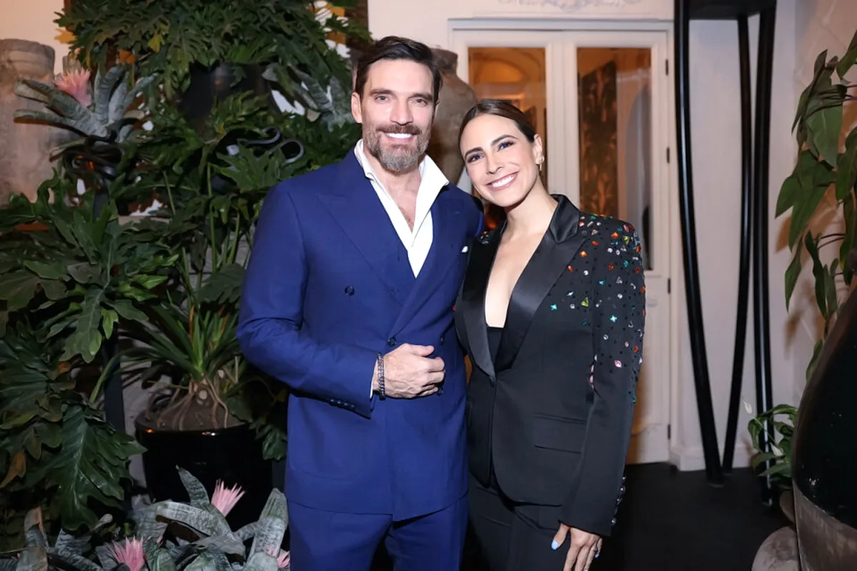 Julián Gil utiliza metáforas futbolísticas en discurso durante boda de su hijo Julián Gil Jr.