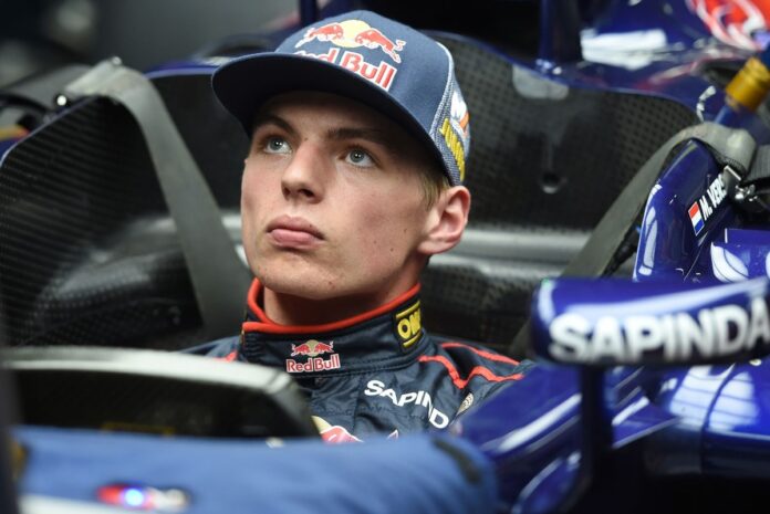 max-verstappen-scuderia-toro-r.jpg
