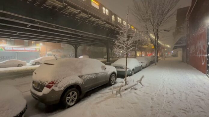 VAN_NEST_BRONX_SNOW_173RD_ST_2AM_2_23_26_136634409_142.jpeg