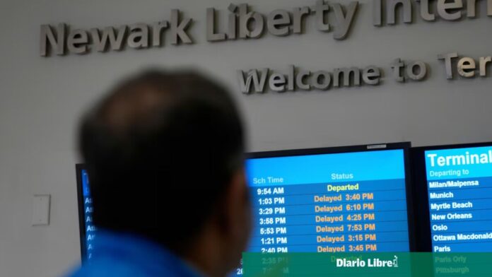 cierran-el-aeropuerto-de-newark-ee-uu-varias-horas-por-evacuacion-d6116416-focus-0-0-1200-675_wam.jp_.jpeg
