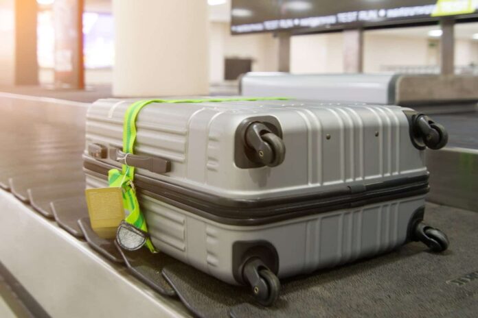 equipaje-cinturon-aeropuerto.jpg