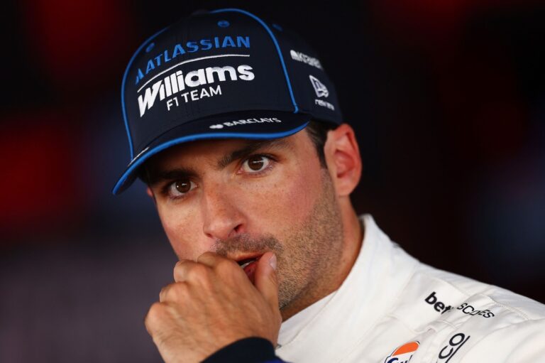 Sainz ve brotes verdes a una vuelta, pero avisa: "Las tandas largas son terribles" #F1 #FVDigital