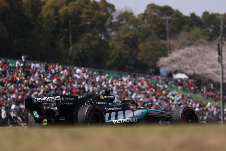 Mercedes arrasa antes de la clasificación en Japón; Sainz y Alonso, atrás #F1 #FVDigital