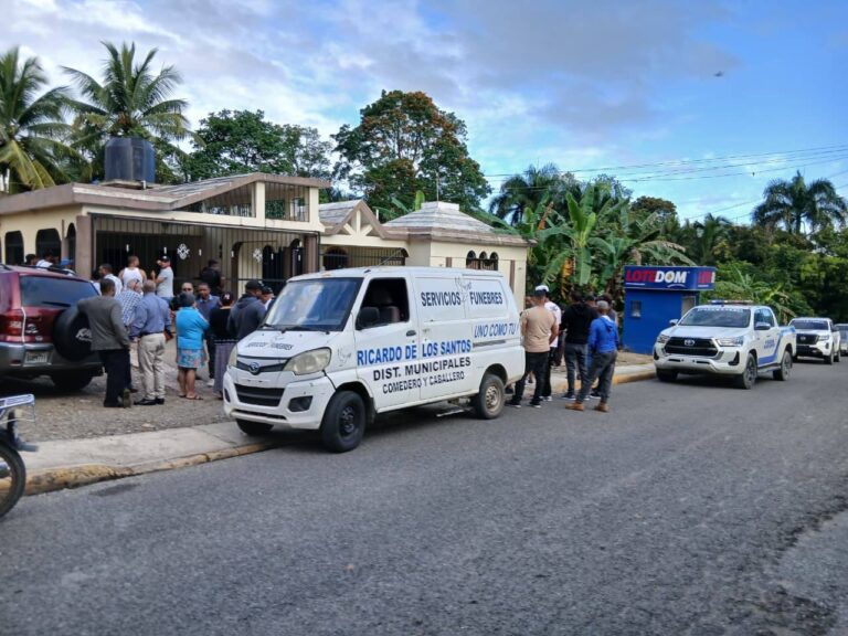 Trasladan restos de expareja para velatorio en Cotuí tras trágico suceso