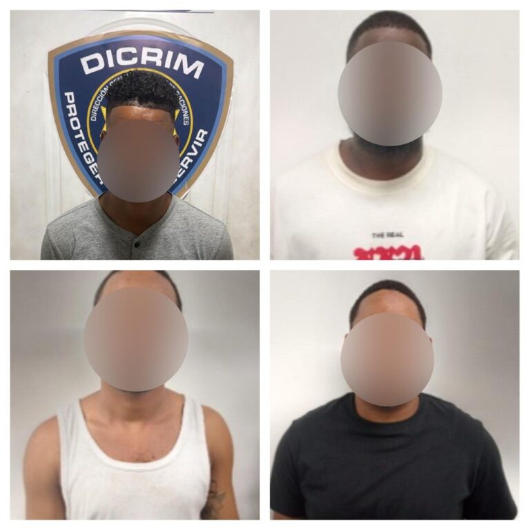 Arrestan a cuatro personas por chantaje sexual y robo de 16 tarjetas bancarias