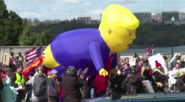 Protestas anti-Trump dejan decenas de arrestos en EE.UU. – #DeInteres   #FVDigital