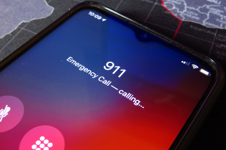 Estudio revela que la mayoría de las llamadas al 911 no son delitos en NYC